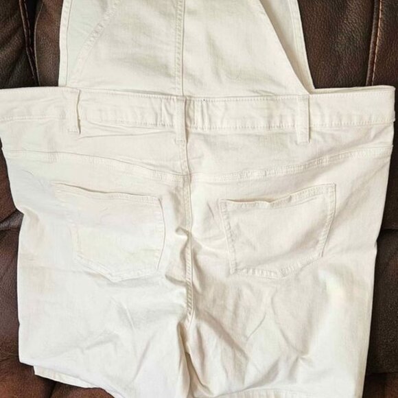 Denim White Shortalls (overall shorts) - Picture 2 of 3